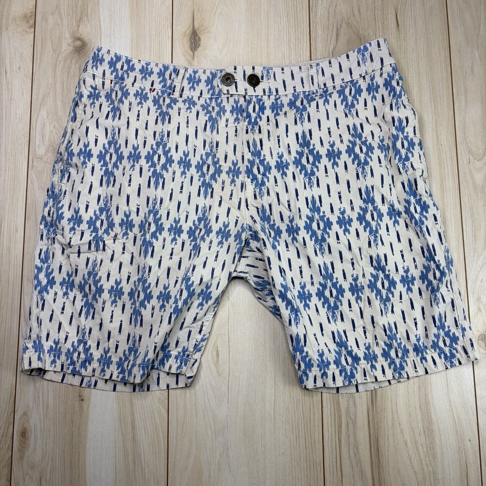 Gramicci Aztec Print Shorts Mens Size 32 8" Cream Blue